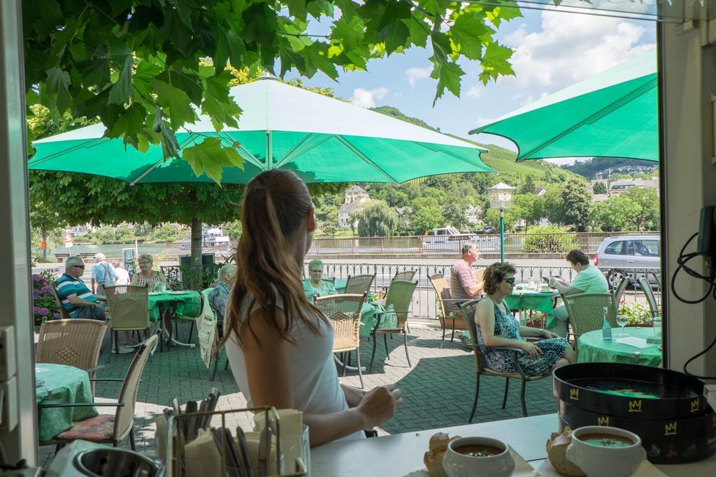 Panorama-Cafe Moselgarten Алф Екстериор снимка
